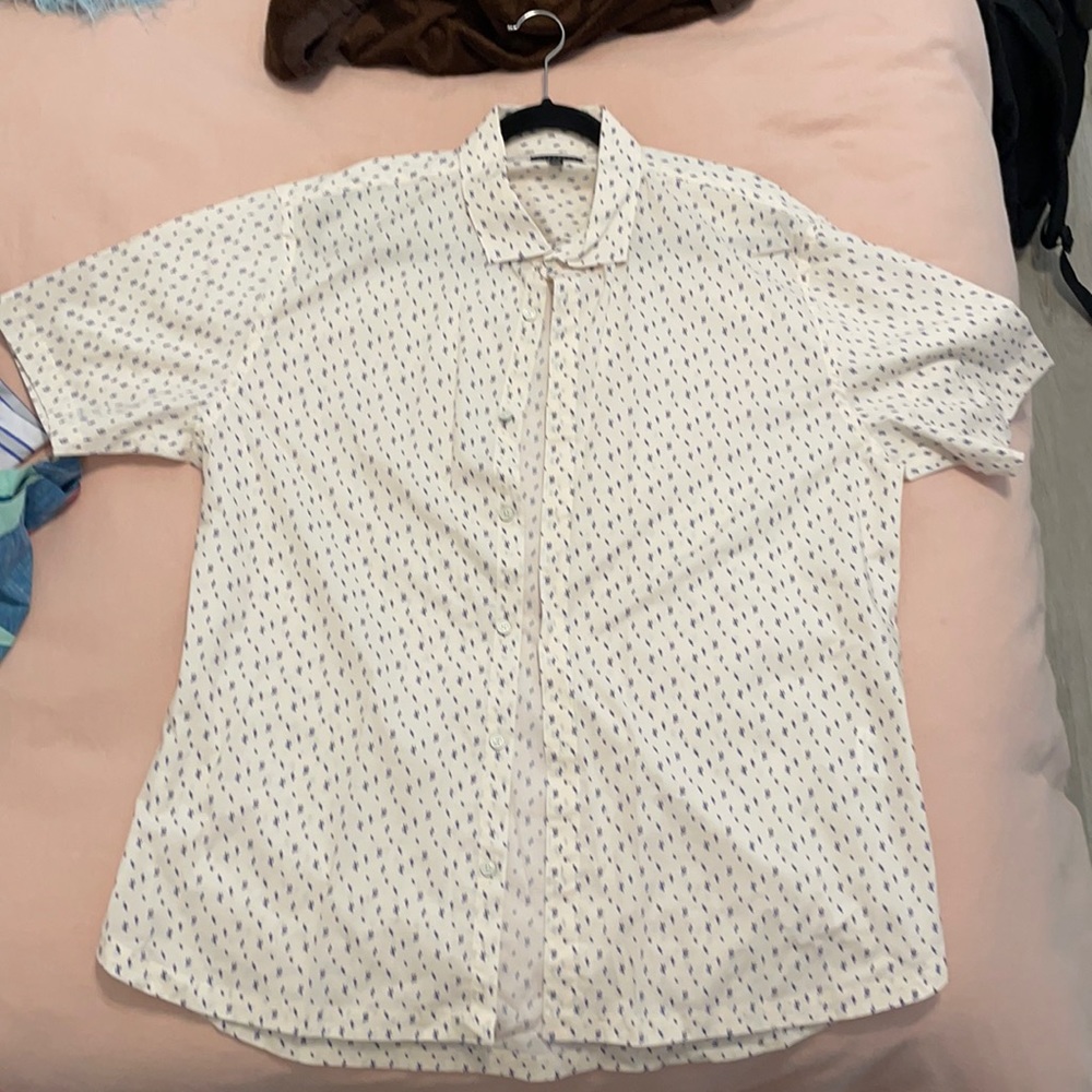 Causal short sleeve button down